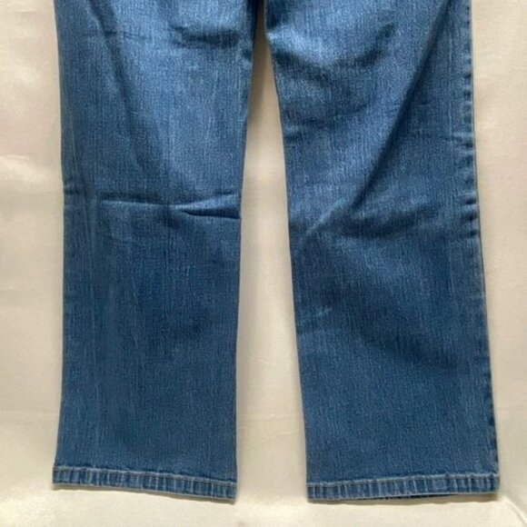 Christopher & Banks Jeans Women's 8 Blue Classic Fit Medium Wash Denim GUC - Picture 6 of 14